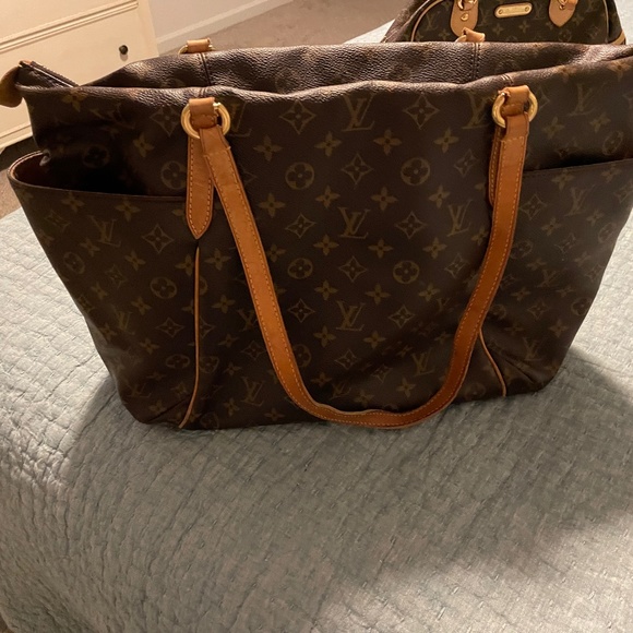 Louis Viitton Large tote/laptop tote - Picture 1 of 5